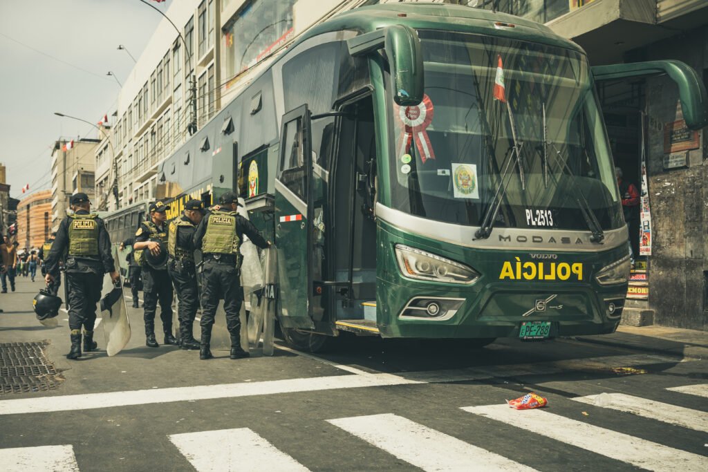 The Suspended City: Lima Under Siege sfe.vision simone guerrino aprile @sfe.vision 6