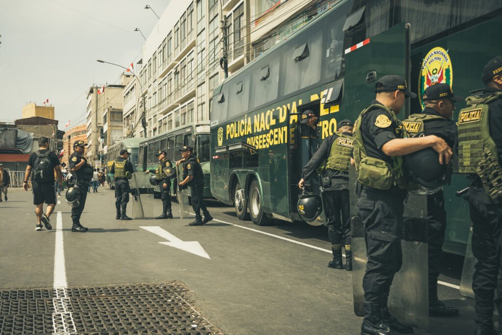 The Suspended City: Lima Under Siege sfe.vision simone guerrino aprile @sfe.vision 7